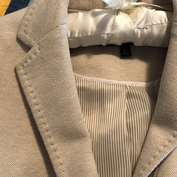 Classic Talbots Beige Women's Blazer size 6 Summer Wardrobe Capsule, Timeless - Picture 3 of 11